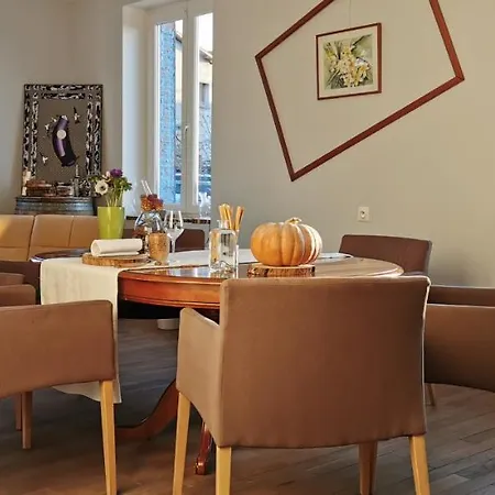 La Maison Fleur De Frangipanier 4* Saint-Genix-sur-Guiers